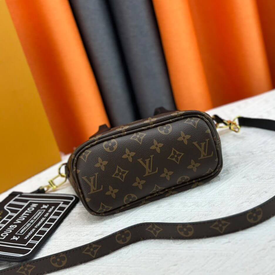 LV Neverfull Bandouliere Inside Out BB - Image 6